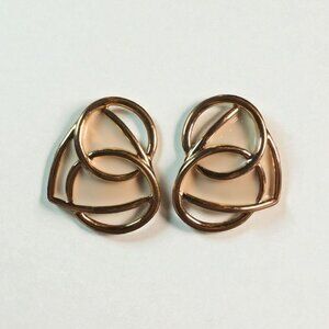 Vintage Kunio Matsumoto For Trifari Modernist Gold Tone Off-White Enamel Clip-On